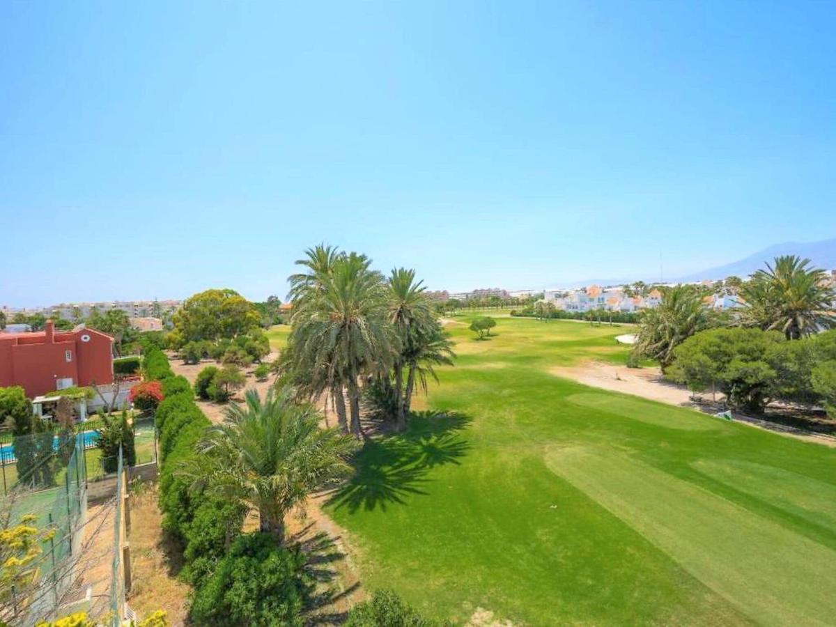 Attractive Holiday Home In Roquetas De Mar Surrounded By Beaches 外观 照片