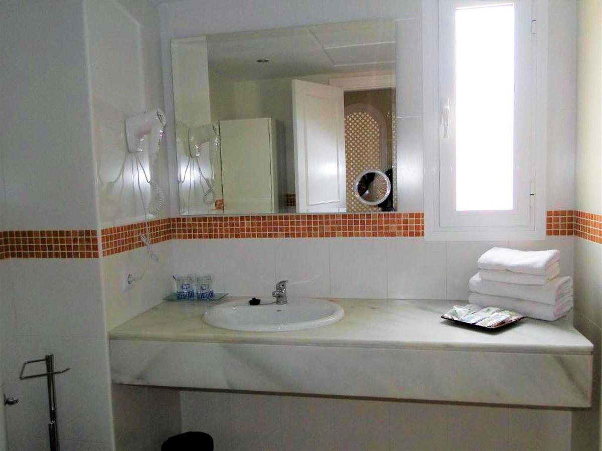 Attractive Holiday Home In Roquetas De Mar Surrounded By Beaches 外观 照片